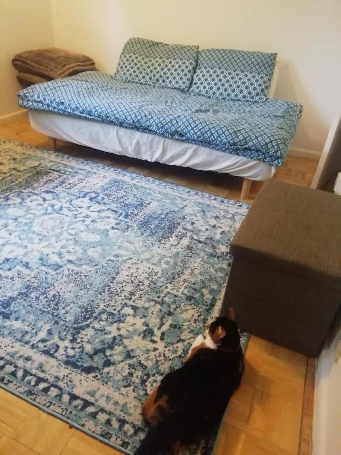 Single Bedroom In A Cozy Maisonette - Bushey Kültér fotó